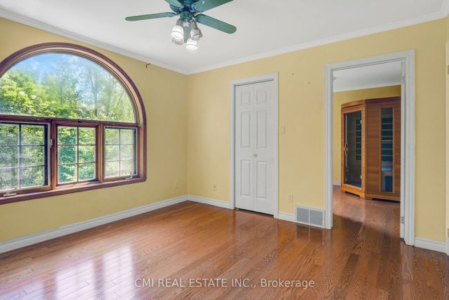 22139 Beauchamps Dr, House other with 6 bedrooms, 3 bathrooms and 10 parking in North Lancaster ON | Image 11