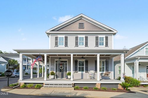 9 Congress St, Clayton, NC, 27527-5490 | Card Image