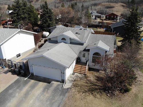 7129 99a Street, Peace River, AB, T8S1B2 | Card Image