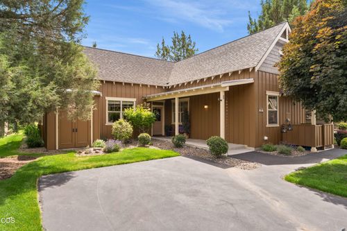 320 Split Rail Ln, Redmond, OR, 97756-7451 | Card Image