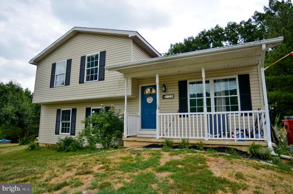Jared Ct, Hedgesville, WV 25427