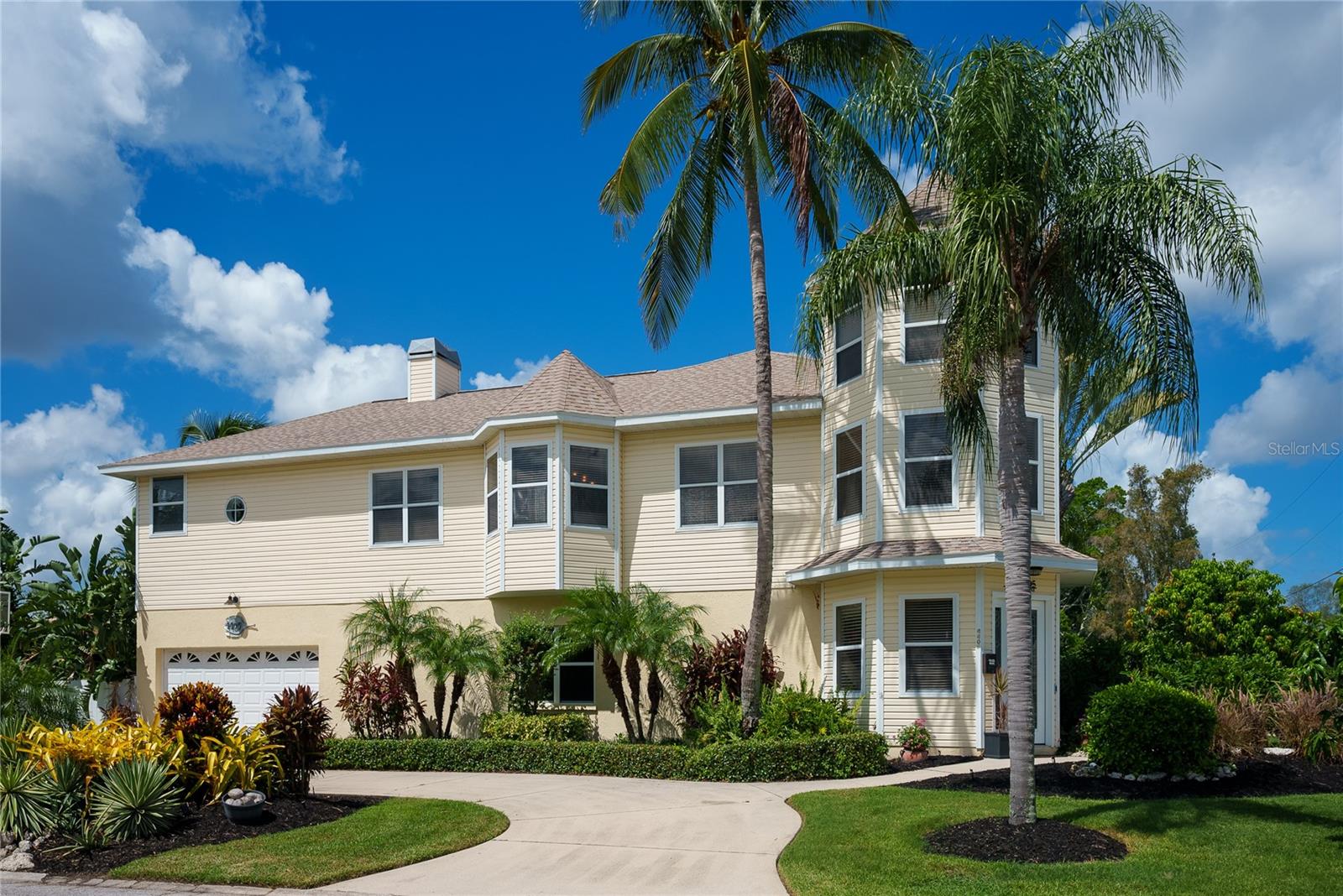 Dolphin Ln, Palmetto, FL 34221