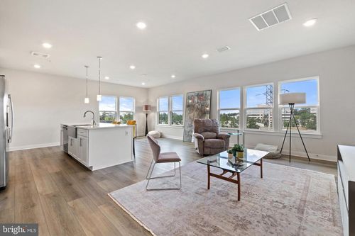 v-12850 Mosaic Park Way, HERNDON, VA, 20171 | Card Image