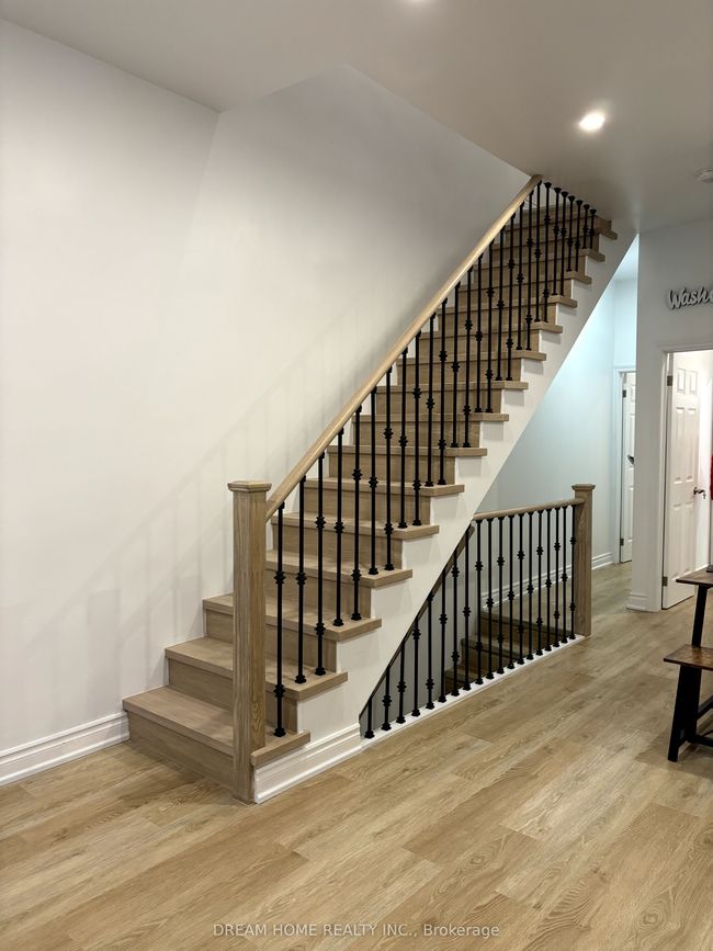 101 - 337 Mutual St, House attached with 1 bedrooms, 1 bathrooms and null parking in Toronto ON | Image 9