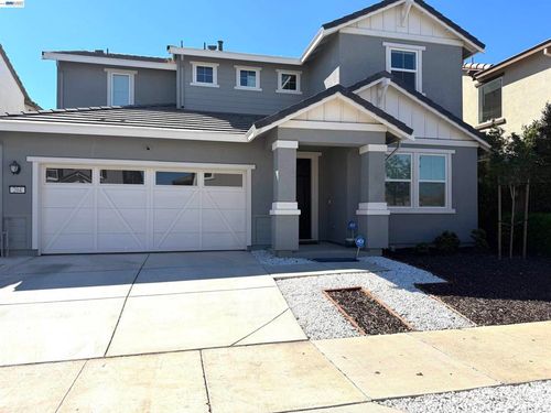 204 Wooley Creek Way, Brentwood, CA, 94513-2473 | Card Image