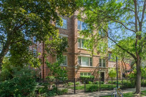3d-2016.5 W Greenleaf Ave, Chicago, IL, 60645 | Card Image