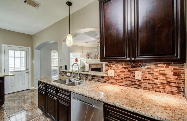 3203 Blaesser Dr, House other with 4 bedrooms, 3 bathrooms and 2 parking in Pearland TX | Image 21