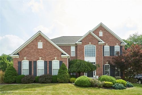 31 Westwick Way, Copley, OH, 44321-3410 | Card Image