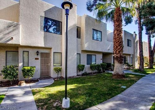 2631 Aracatuba Ave, Las Vegas, NV, 89121-1524 | Card Image
