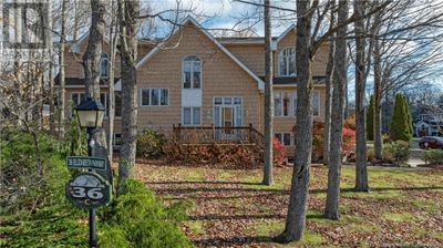 36 Elizabeth Pky, House other with 5 bedrooms, 4 bathrooms and null parking in Rothesay NB | Image 1