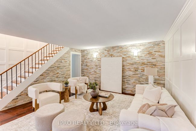 61 - 130 Ling Rd, Condo with 4 bedrooms, 2 bathrooms and 1 parking in Toronto ON | Image 14
