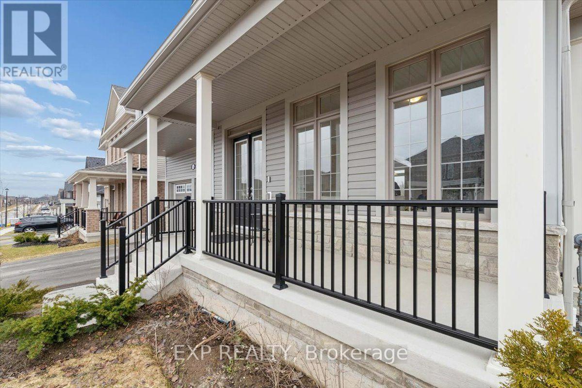 Residential in Centre Wellington (Fergus) 3