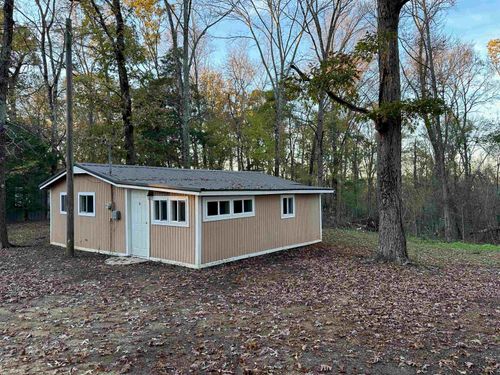 345 Shad Ln, Adamsville, TN, 38310-5242 | Card Image