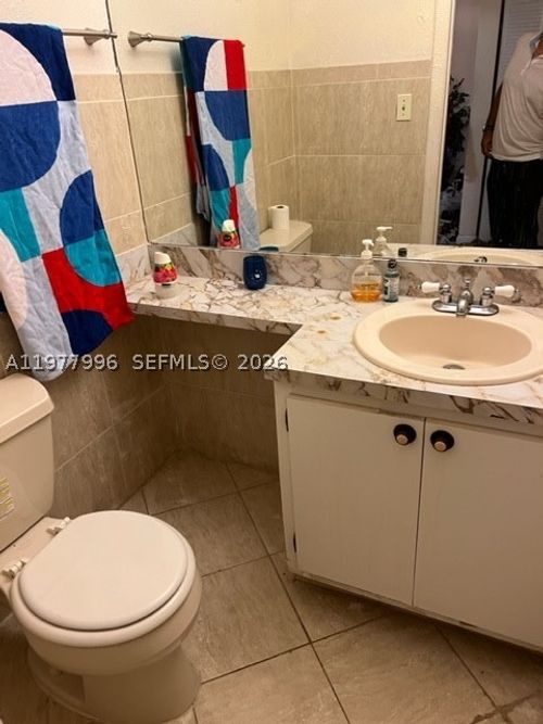 e503-2029 Nw 46th Ave, Lauderhill, FL, 33313-4220 | Card Image