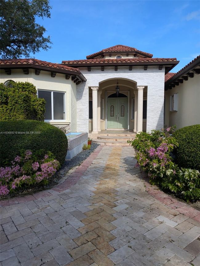 13400 Sw 83 Rd Ave, House other with 4 bedrooms, 6 bathrooms and null parking in Pinecrest FL | Image 4