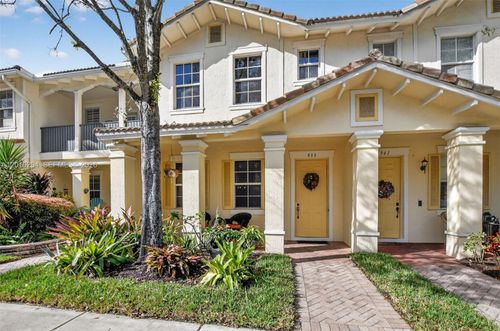 933 Nw 18th Ave, Boca Raton, FL, 33486 | Card Image