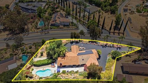 2538 Dehesa Rd, El Cajon, CA, 92019-2730 | Card Image