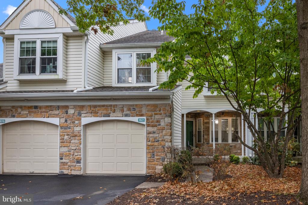 Covington Rd, Yardley, PA 19067