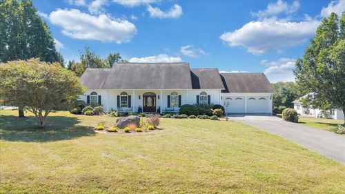 103 Par Five Ln, Hardy, VA, 24101-2632 | Card Image