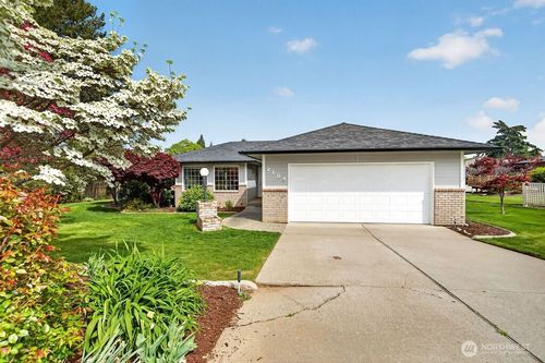 2105 Sutton Pl, Wenatchee, WA, 98801-8310 | Card Image