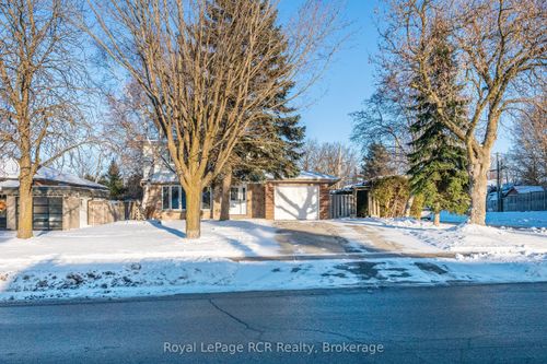 37 Centre St, Orangeville, ON, L9W2X3 | Card Image