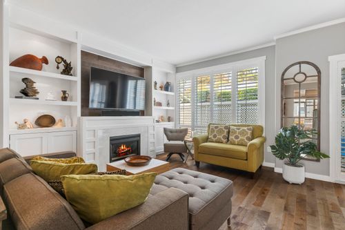 1157 Vidal St, White Rock, BC, V4B3T4 | Card Image