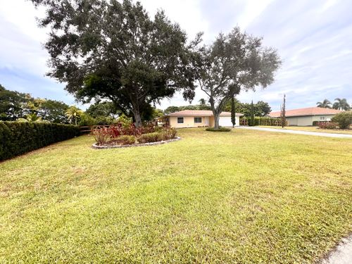 9400 Listow Ter, Boynton Beach, FL, 33472-2716 | Card Image
