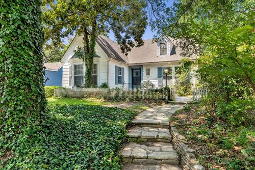 1411 W Main St, Denison, TX, 75020-3441 | Card Image