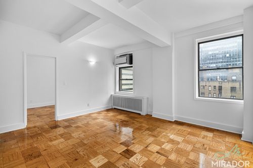 11d-132 E 45th St, New York, NY, 10017-3120 | Card Image