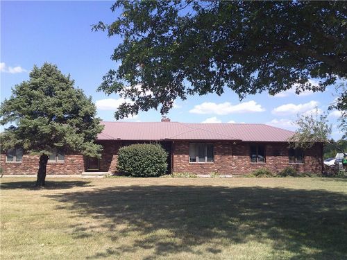 27061 Willow Drive, Paola, KS, 66071 | Card Image