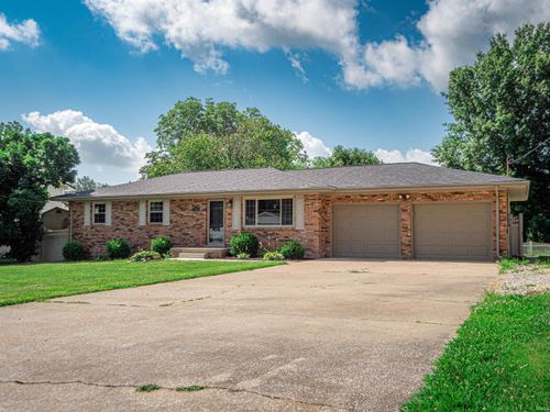7013 Briar Ridge Rd, Wadesville, IN, 47638 | Card Image