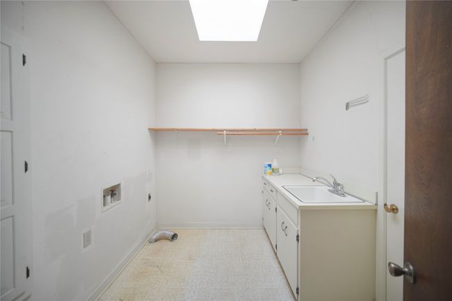 108 E Thompson St, House other with 2 bedrooms, 4 bathrooms and null parking in Jacksboro TX | Image 26