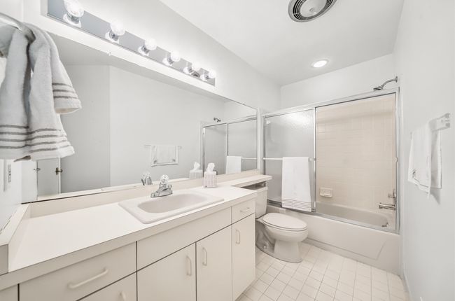 4123 Foxpointe Dr, Condo with 2 bedrooms, 2 bathrooms and null parking in West Bloomfield MI | Image 28