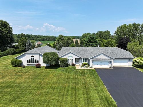 31 Ormsby Cir, Peru, NY, 12972-4637 | Card Image