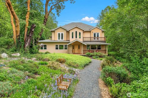 14730 75th Ave Ne, Kenmore, WA, 98028-7024 | Card Image