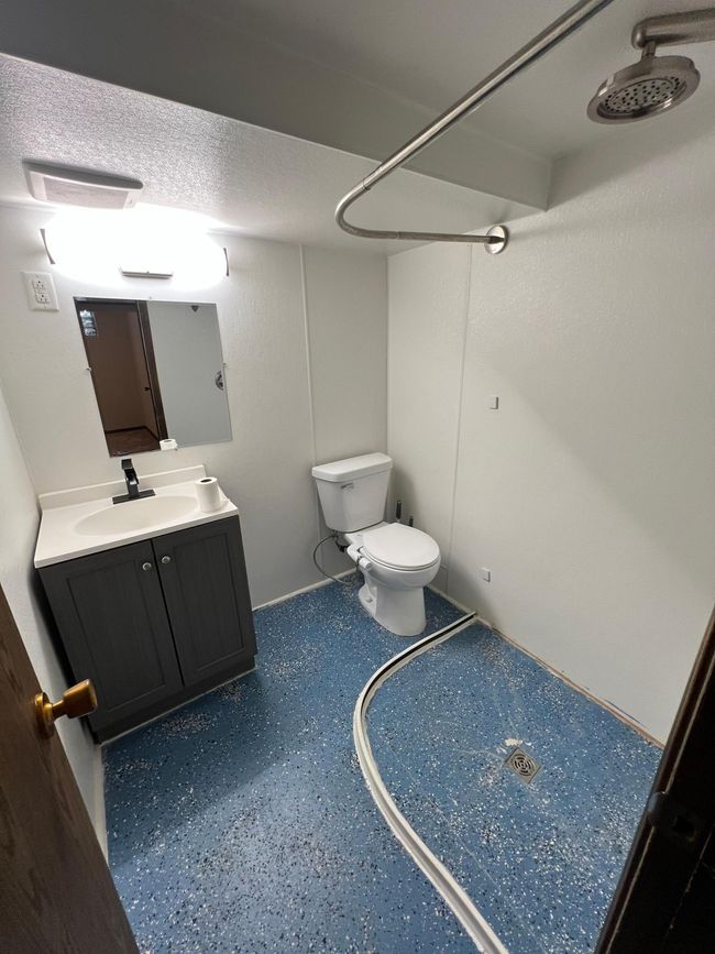 LL Bathroom.JPG | Image 22