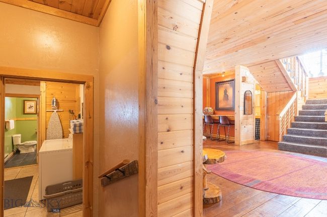 286 Mule Deer Rd, House other with 3 bedrooms, 4 bathrooms and null parking in West Yellowstone MT | Image 20