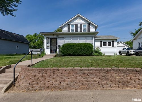 3020 Cleveland St, Clinton, IA, 52732-1640 | Card Image