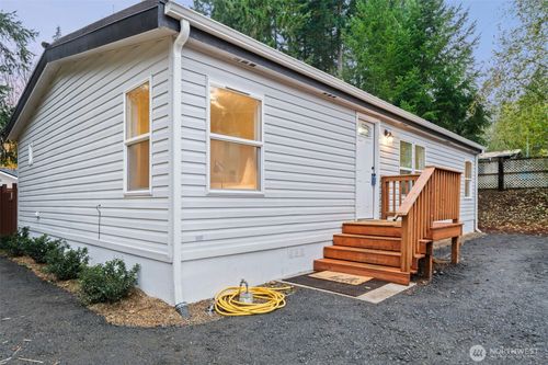 40 E Ashwood Ln, Shelton, WA, 98584-9560 | Card Image