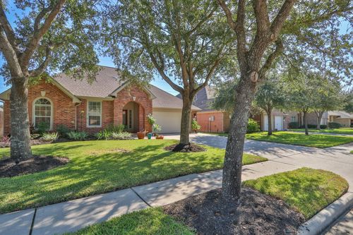 864 Shoal Pointe Lane, League City, TX, 77573 | Card Image