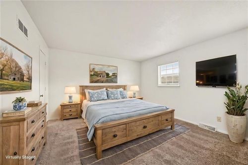 6041 E 127th St, Grandview, MO, 64030-1910 | Card Image
