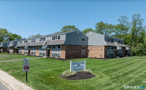 1b1-100 Norton Park Road, Plainville, CT, 06062 | Card Image