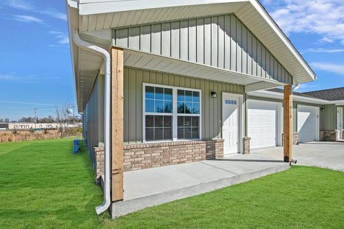 675 Joycee Lane, Bolivar, MO, 65613 | Card Image