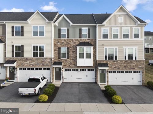 8-1016 Rosecroft Ln, YORK, PA, 17403-9476 | Card Image