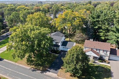 6832 Creston Road, House other with 4 bedrooms, 2 bathrooms and null parking in Edina MN | Image 3