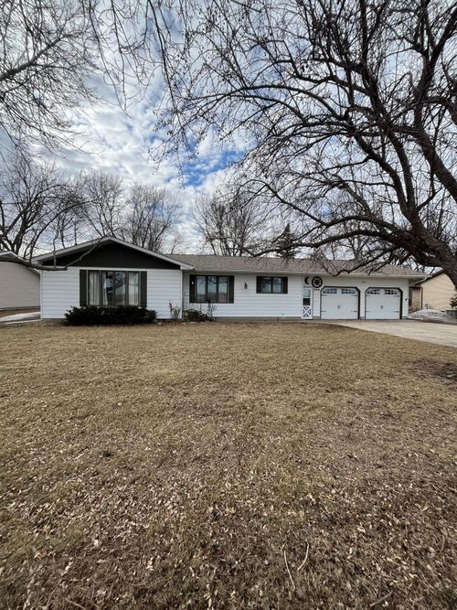 514 Fir Ave, Westbrook, MN, 56183-9625 | Card Image