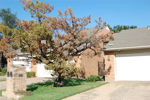 708 Carriage Way, Duncanville, TX, 75137-2063 | Card Image