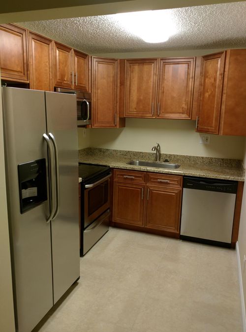 407-407 Meadows Cir, Boynton Beach, FL, 33436-8924 | Card Image