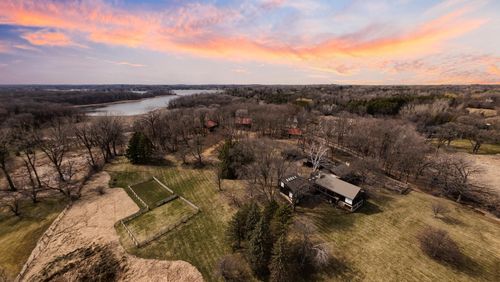 1100 Old Crystal Bay Rd, Wayzata, MN, 55391-9368 | Card Image