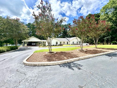 918 Hwy 51 S, Brookhaven, MS, 39601 | Card Image